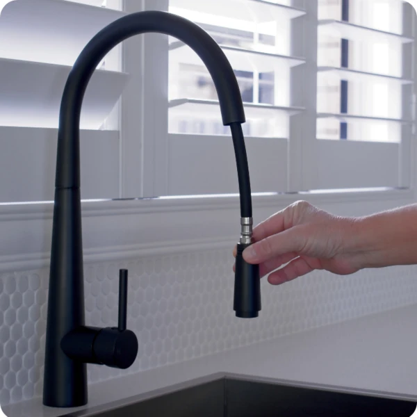 ברז נשלף לעומת ברז קבוע