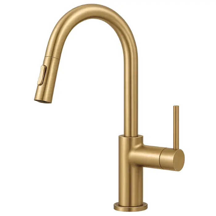 ברז מטבח נשלף זהב מוברש מסדרת Sora מבית Waterfall